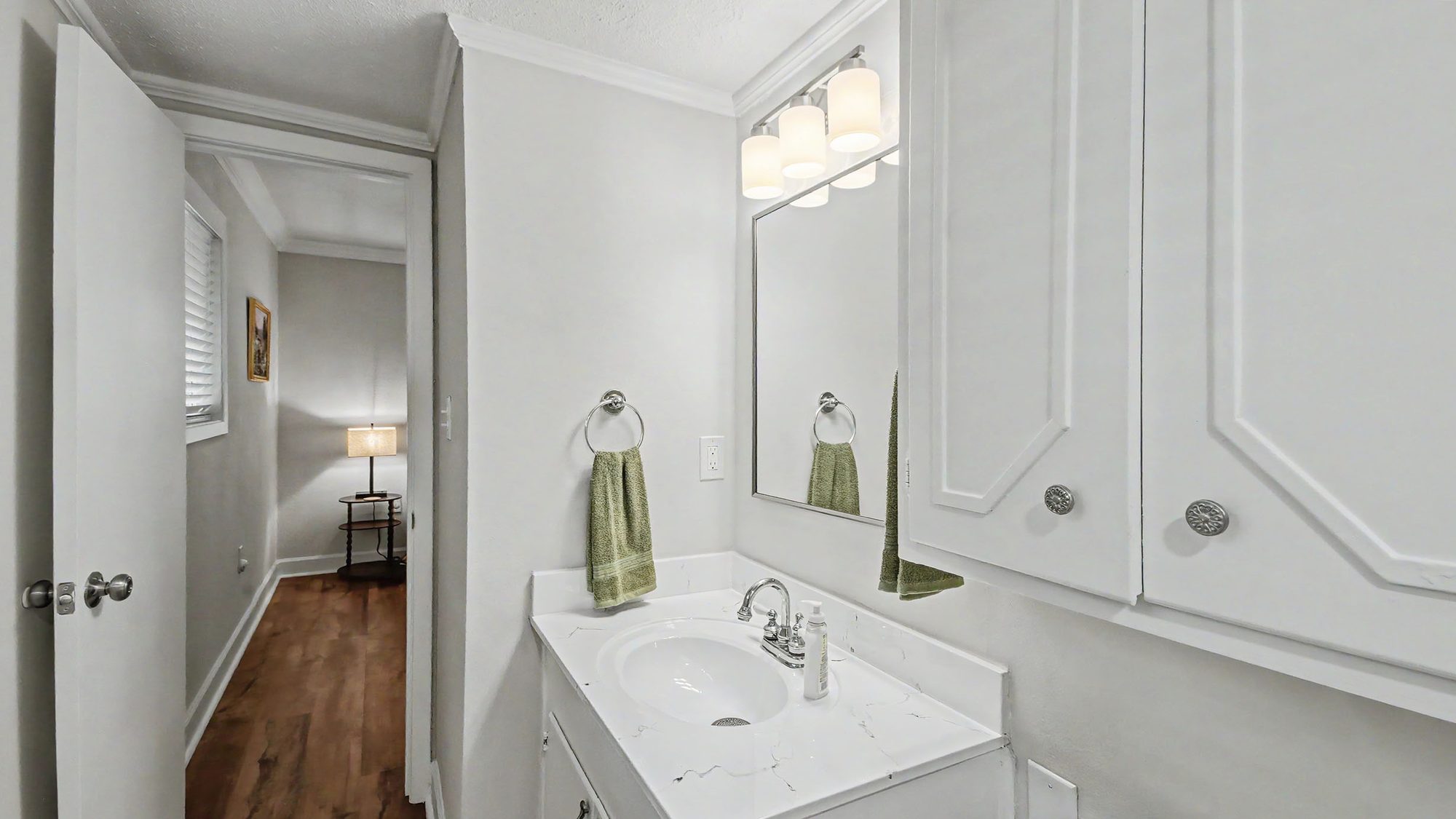 Second bathroom, additional view