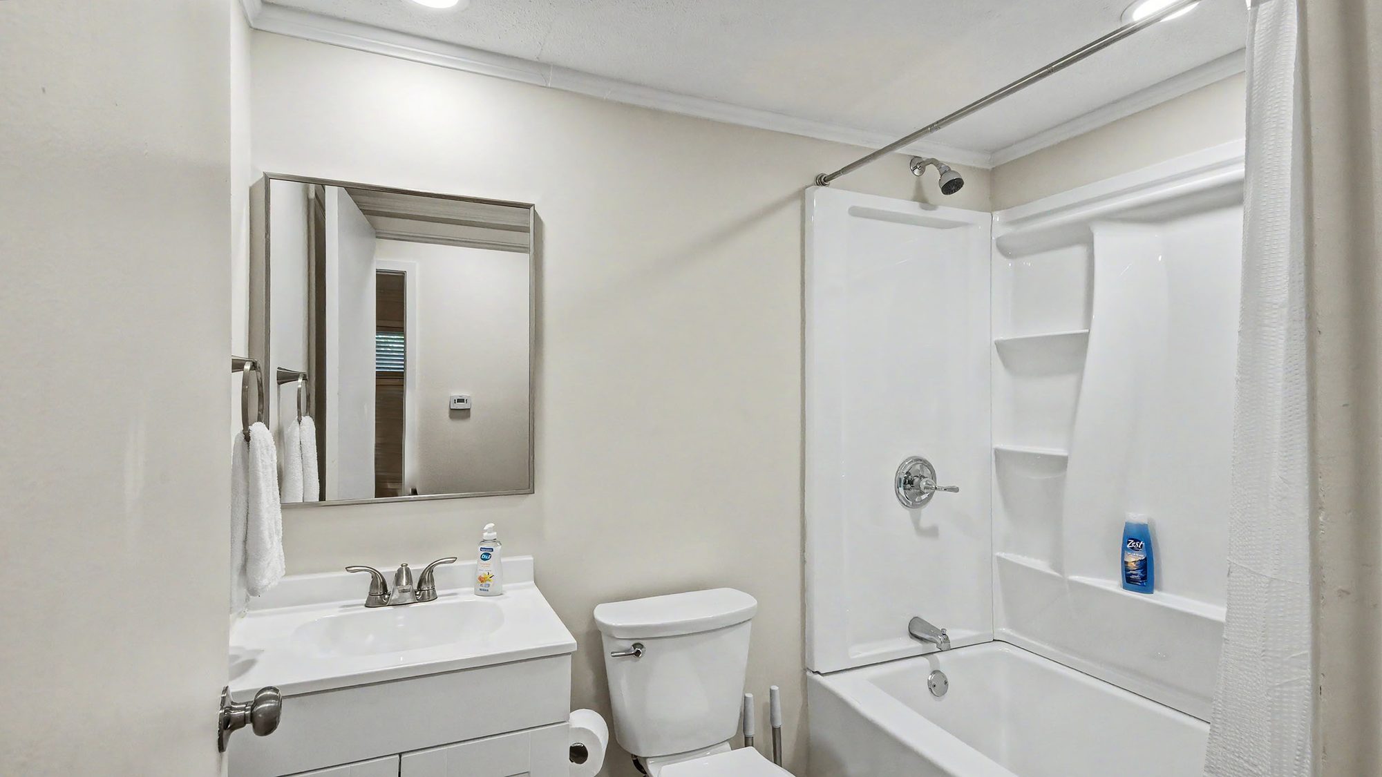 Third bedroom with queen bed